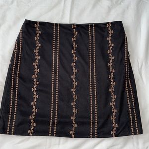 Vestique Skirt